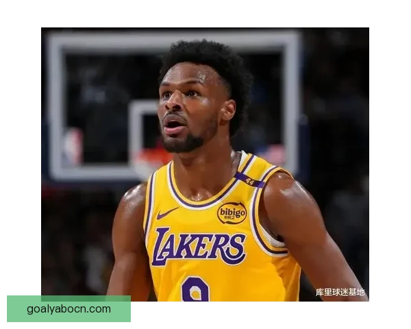 詹姆斯盛赞布朗尼具备NBA实力：我们家做事从不敷衍